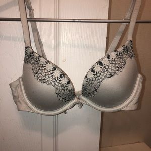 Victoria’s Secret Push Up Bra